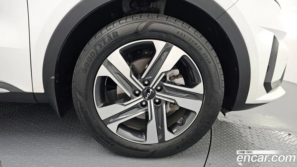 Kia Sorento — фото 5