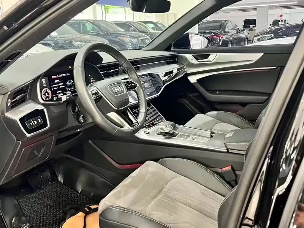 Audi A6L 2023 из CN, фото 5