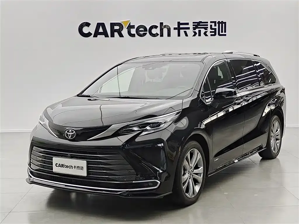 Toyota Sienna 2024 из CN, фото 1