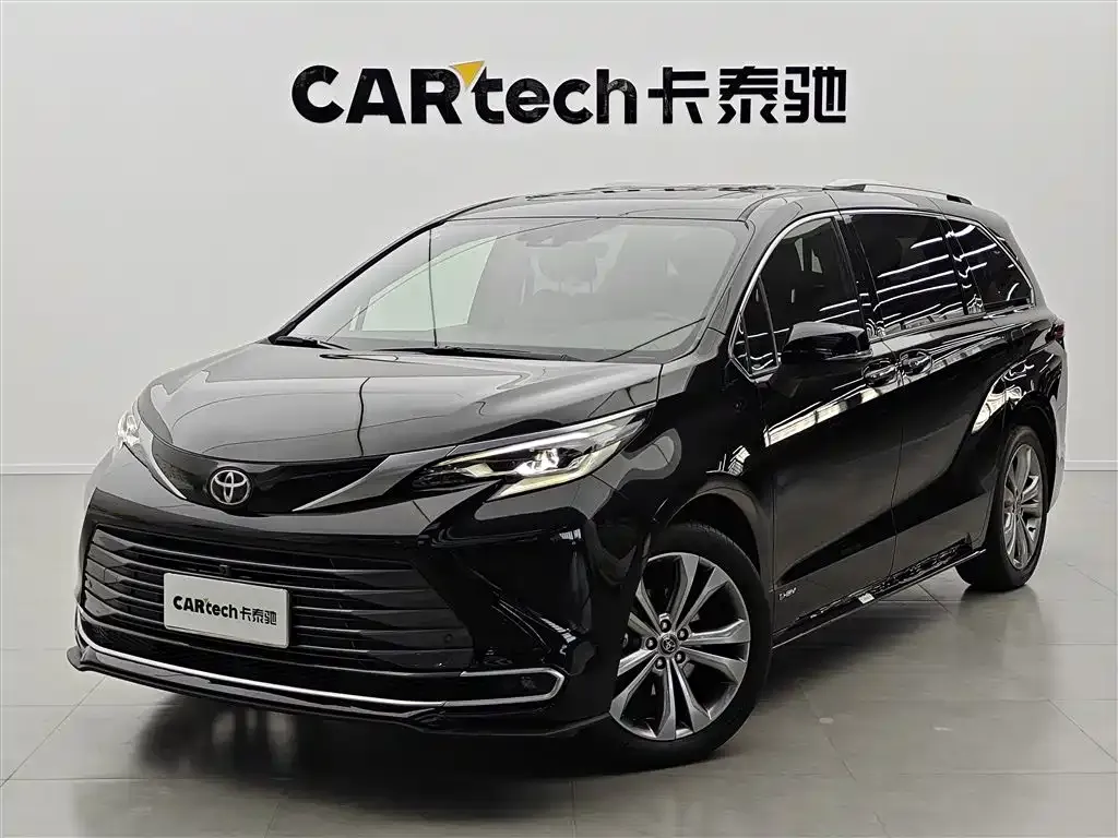 Toyota Sienna 2024 из CN, фото 2