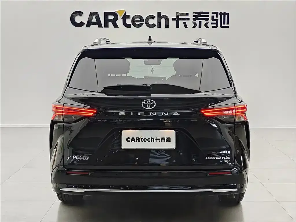 Toyota Sienna 2024 из CN, фото 4