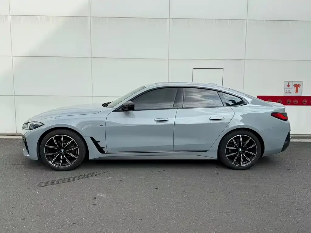 BMW 4 Series 2023 из CN, фото 8