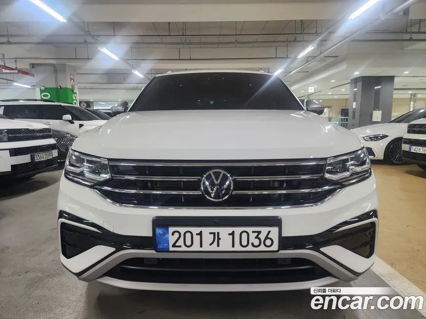 Volkswagen Tiguan — фото 1