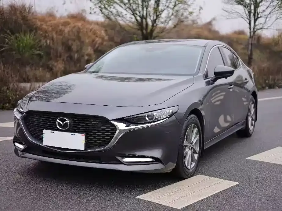 Mazda 3 Axela 2023 из CN, фото 1