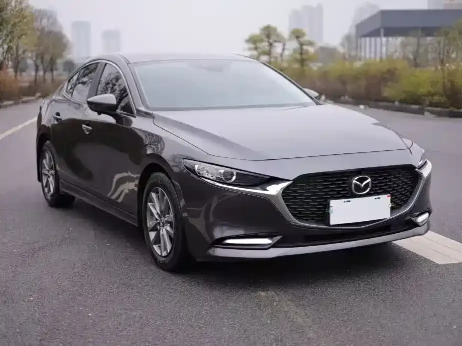 Mazda 3 Axela 2023 из CN, фото 3