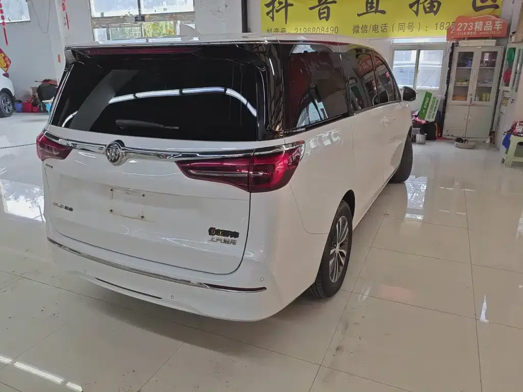 Buick GL8 2022 из CN, фото 2