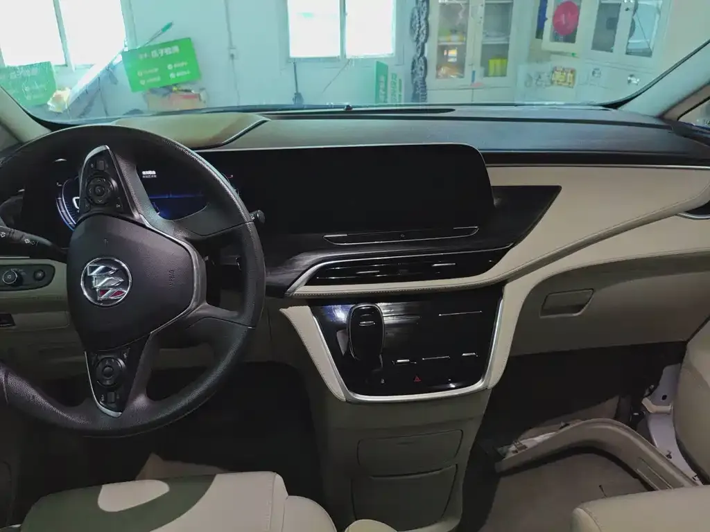 Buick GL8 2022 из CN, фото 3
