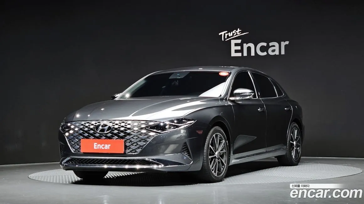 Hyundai Grandeur — фото 1