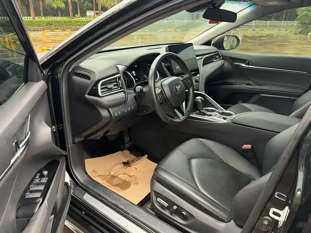 Toyota Camry 2023 из CN, фото 6