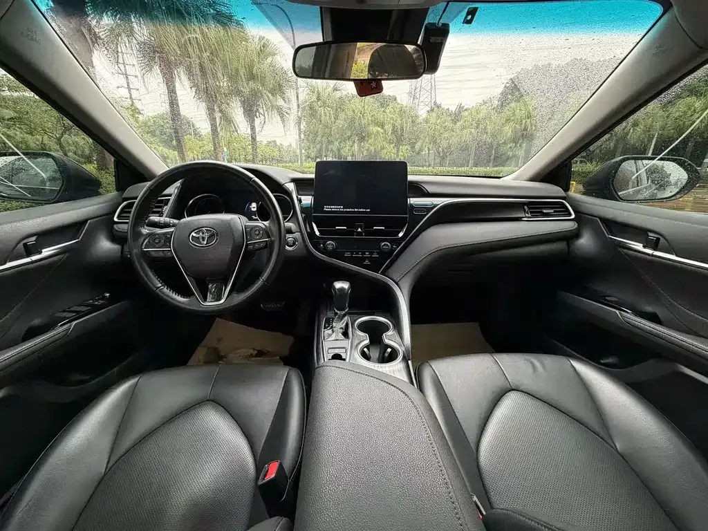 Toyota Camry 2023 из CN, фото 9