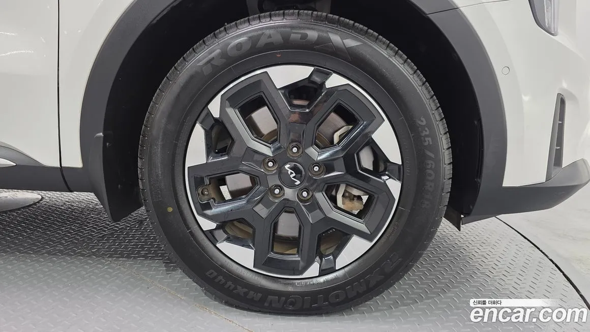 Kia Sorento — фото 5