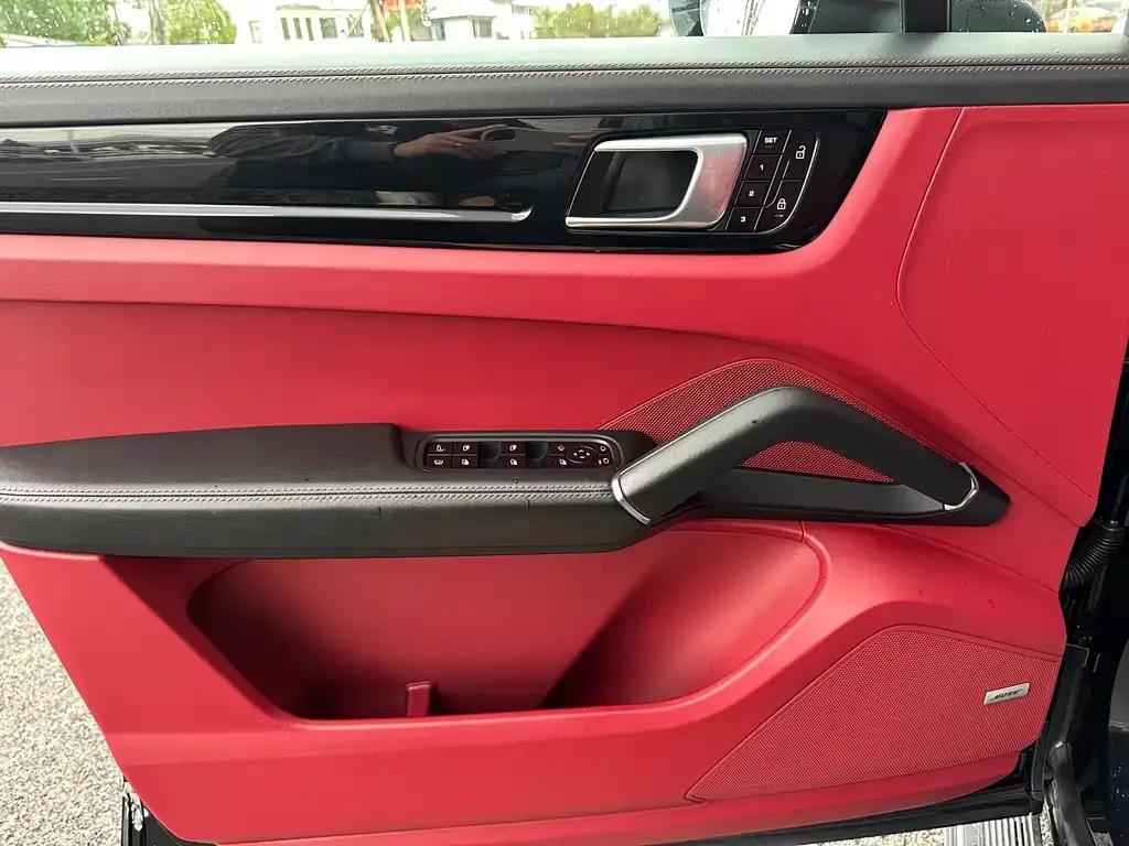 Porsche Cayenne Hybrid 2022 из CN, фото 7