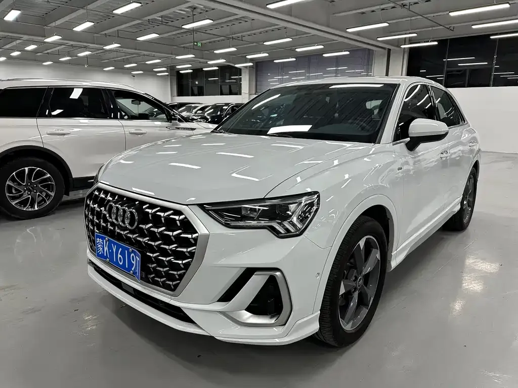 Audi Q3 2024 из CN, фото 1