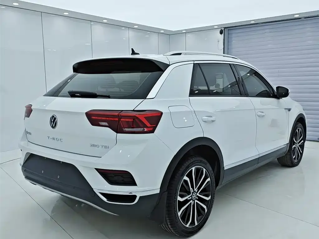 Volkswagen T-Roc — фото 4