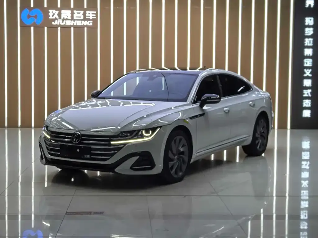 Volkswagen CC 2023 из CN, фото 1