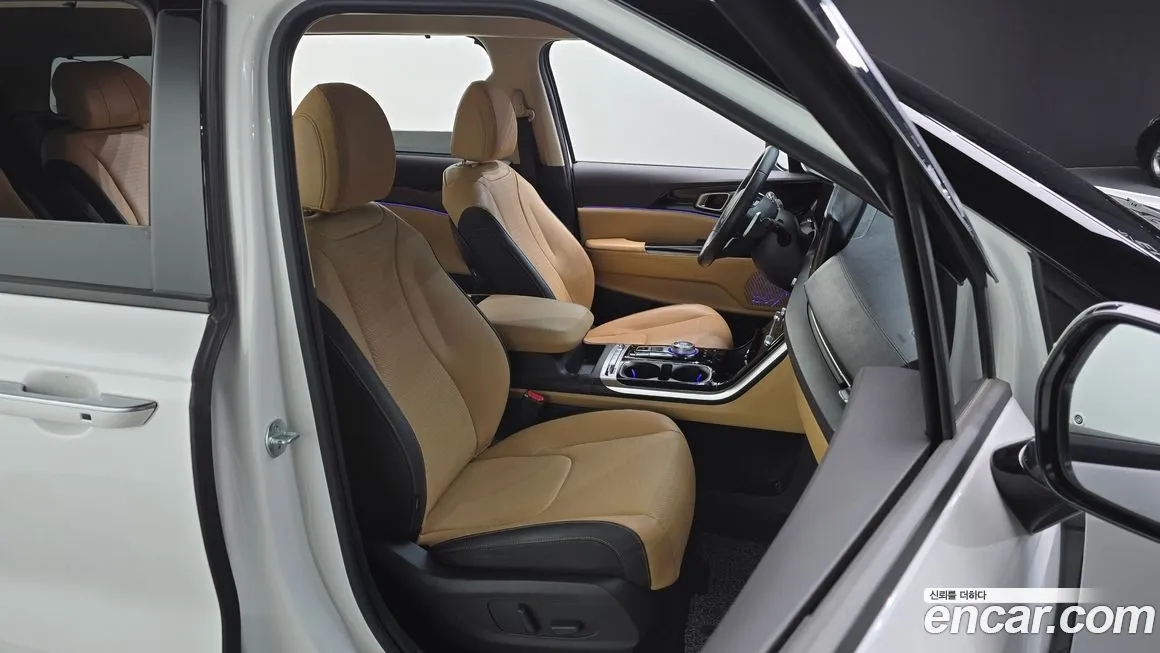 Kia Carnival — фото 10