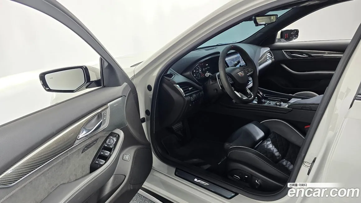 Cadillac CT5-V 2022 из KR, фото 10