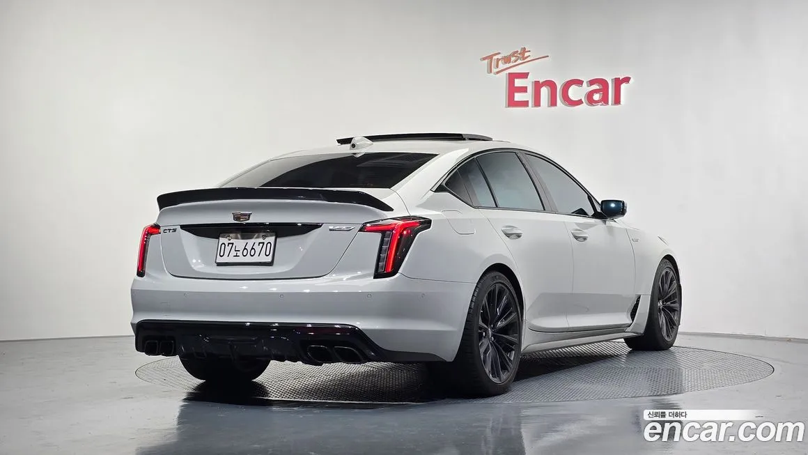 Cadillac CT5-V 2022 из KR, фото 2