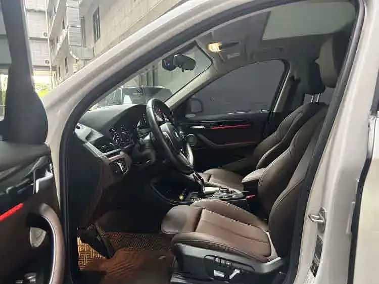 BMW X1 2021 из CN, фото 5