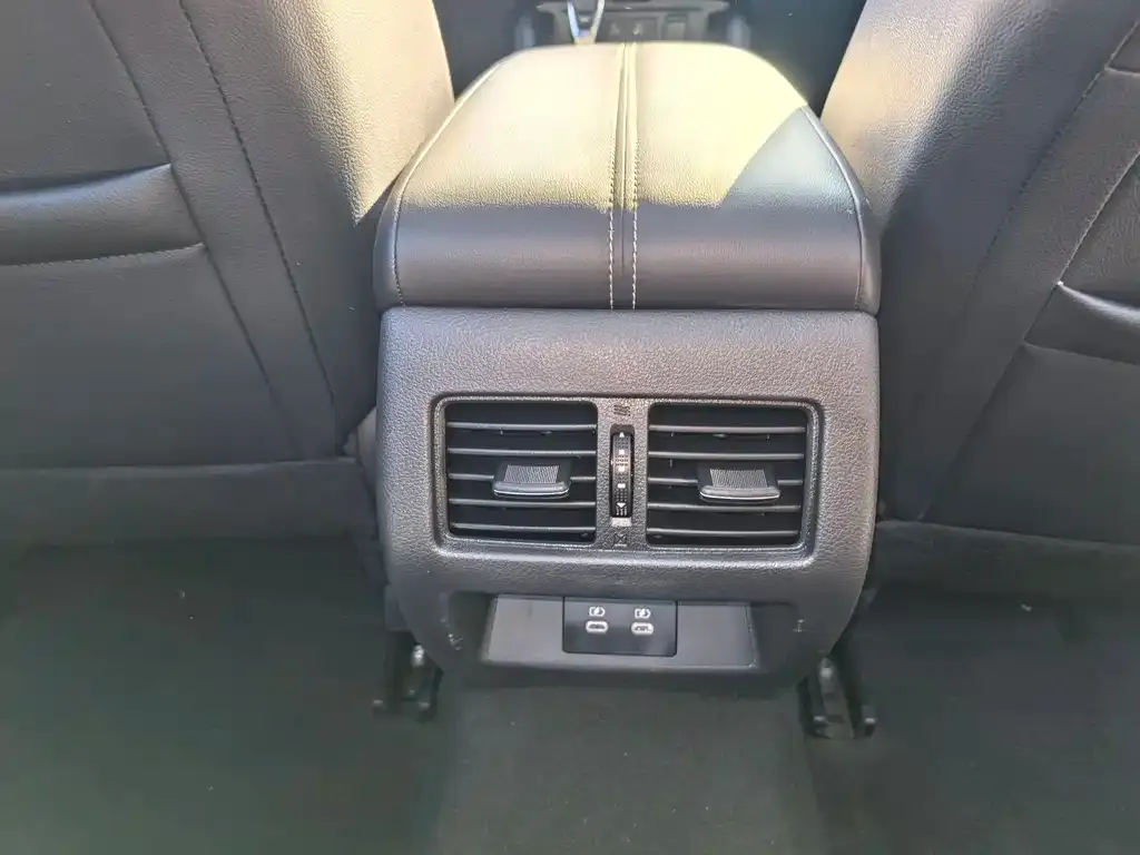 Nissan Teana 2023 из CN, фото 10