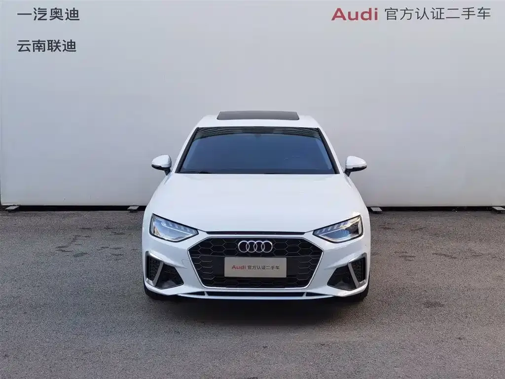 Audi A4L 2021 из CN, фото 2