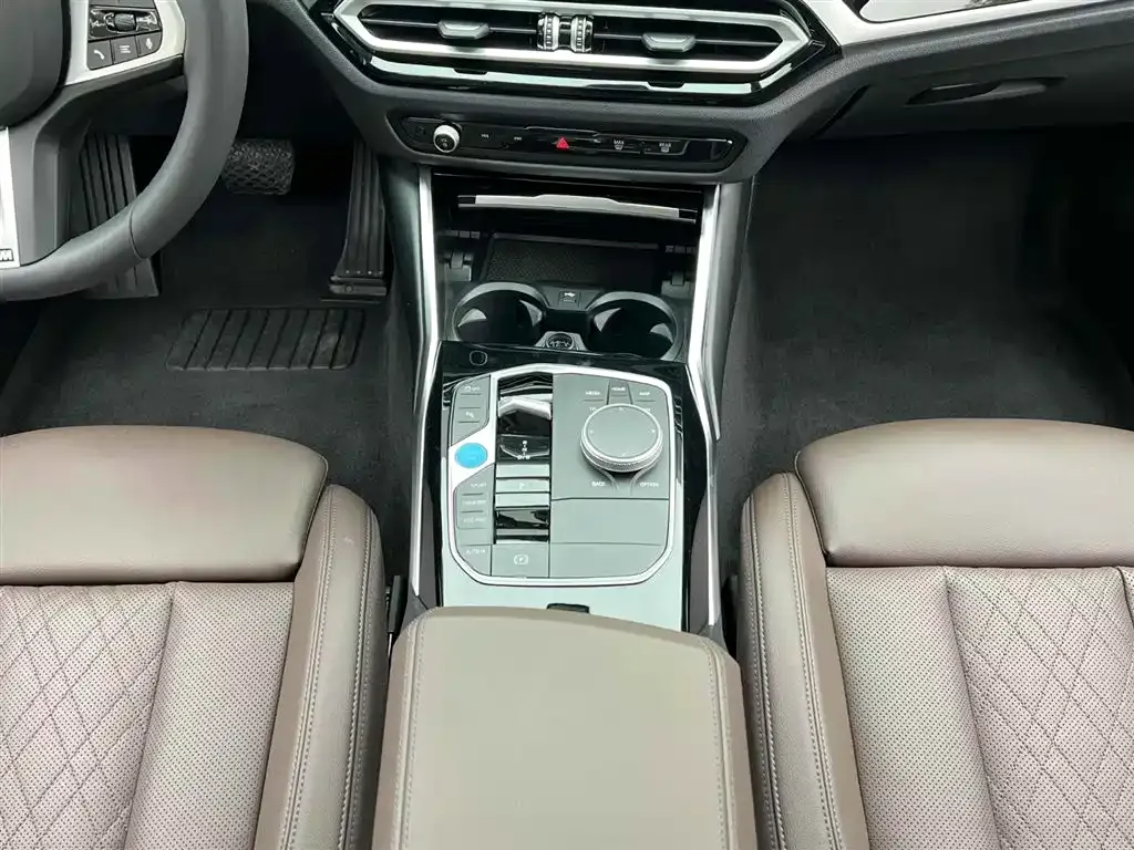 BMW i3 2024 из CN, фото 6