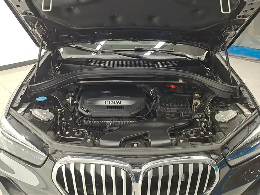 BMW X1 — фото 10