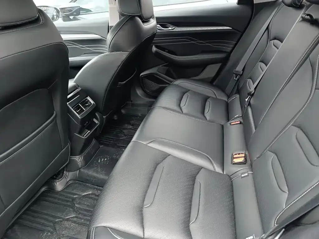 Geely Xingrui 2023 из CN, фото 6