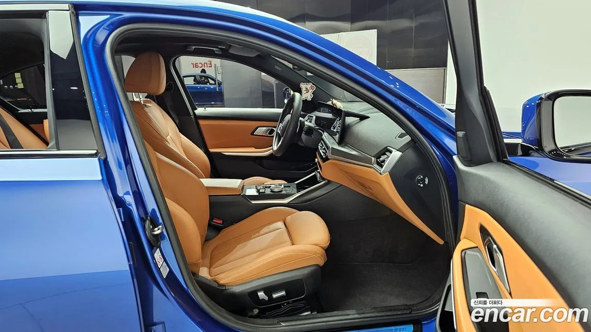 BMW 3-Series 2023 из KR, фото 10