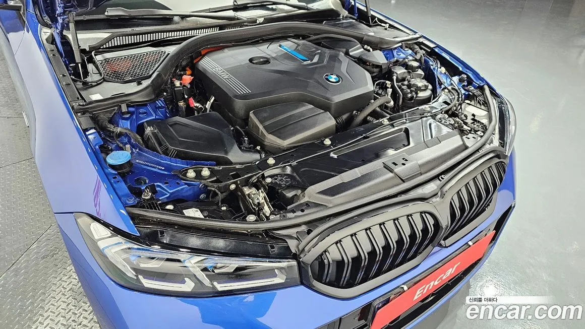 BMW 3-Series 2023 из KR, фото 6
