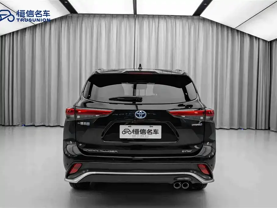 Toyota Crown Kluger 2022 из CN, фото 6