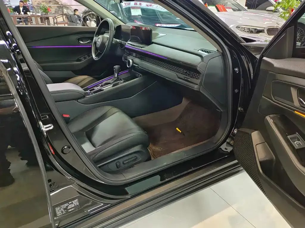 Honda Accord — фото 4