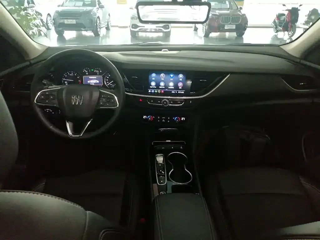 Buick Regal — фото 10