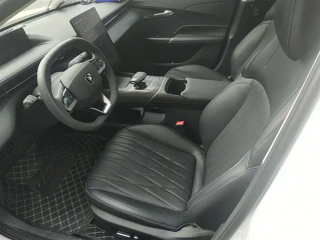 Changan Eado 2024 из CN, фото 8