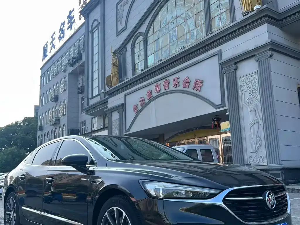 Buick LaCrosse 2022 из CN, фото 1