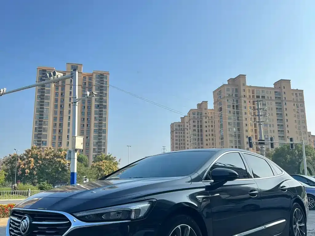 Buick LaCrosse 2022 из CN, фото 2
