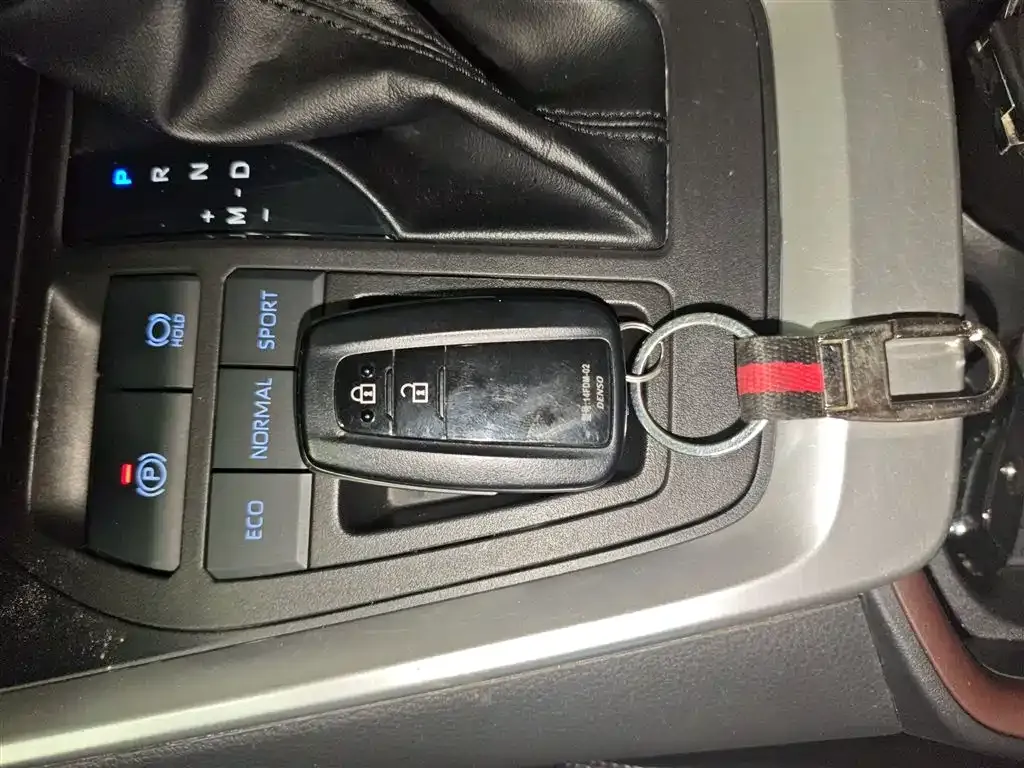 Toyota RAV4 2022 из CN, фото 9