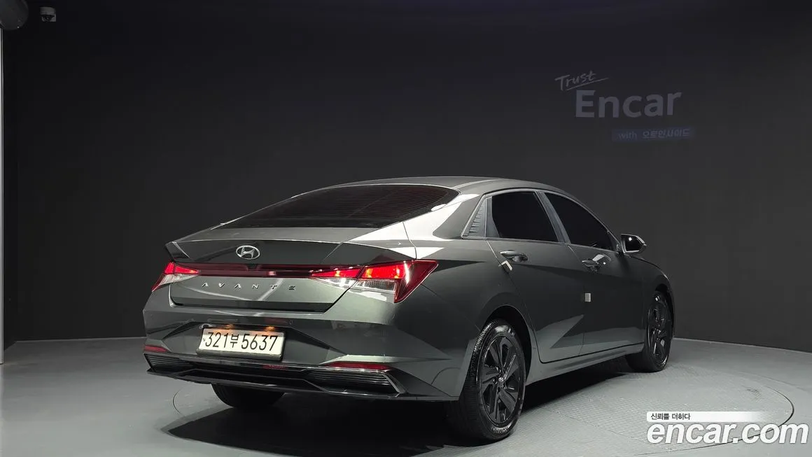 Hyundai AVANTE 2021 из KR, фото 2