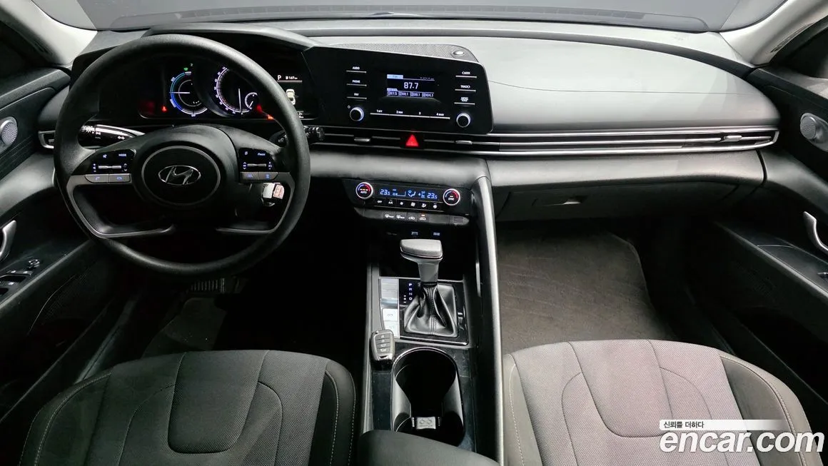 Hyundai AVANTE 2021 из KR, фото 7