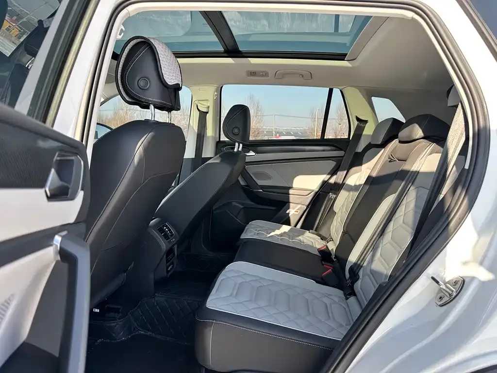 Volkswagen Tayron 2022 из CN, фото 8