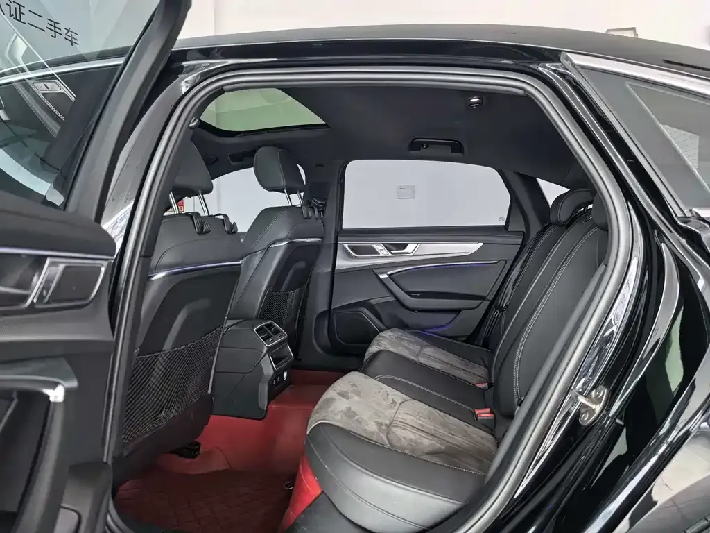 Audi A6L 2024 из CN, фото 7