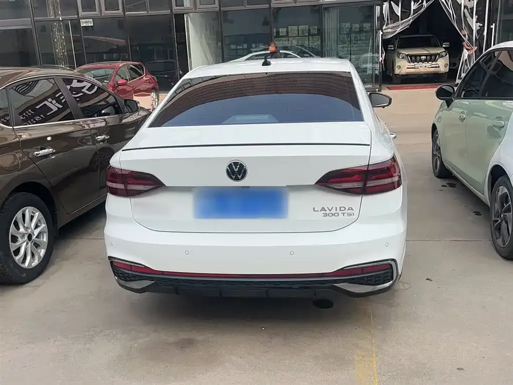 Volkswagen Lavida 2023 из CN, фото 6