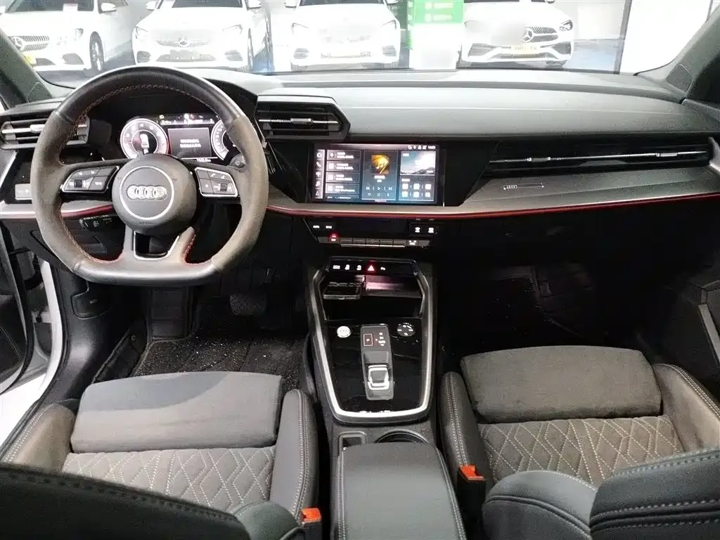 Audi A3 2023 из CN, фото 10