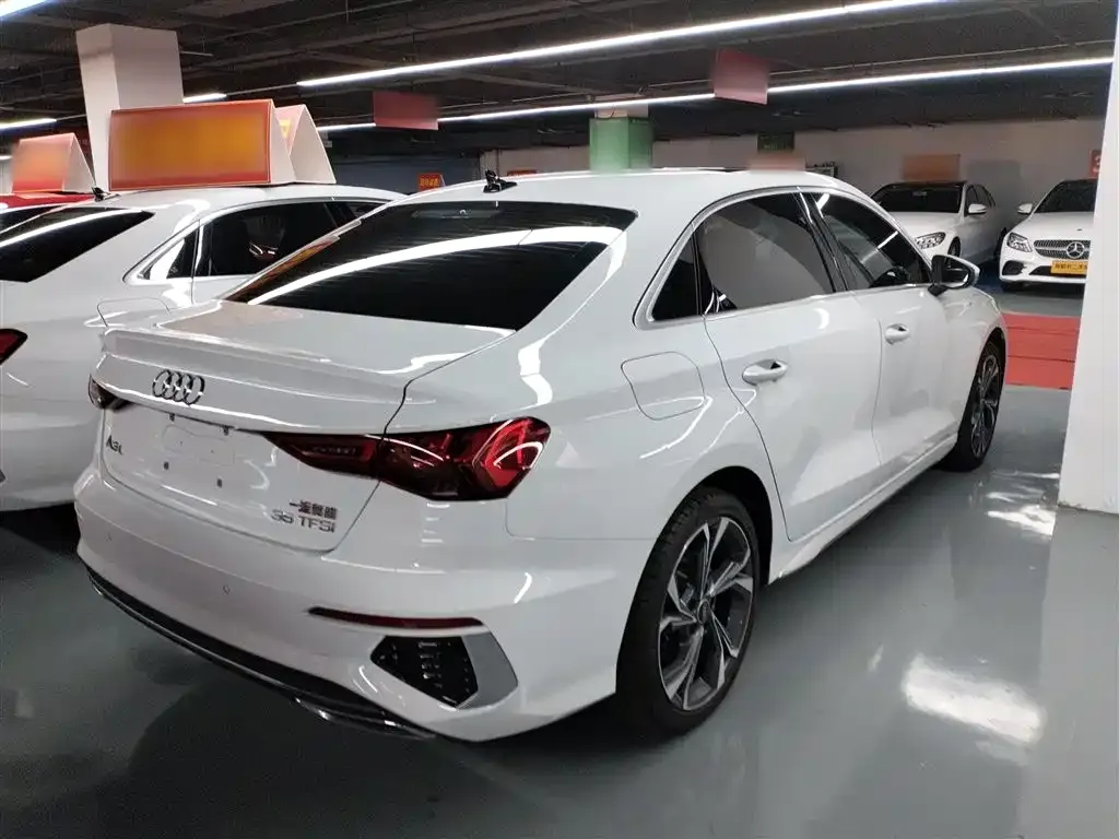 Audi A3 2023 из CN, фото 7