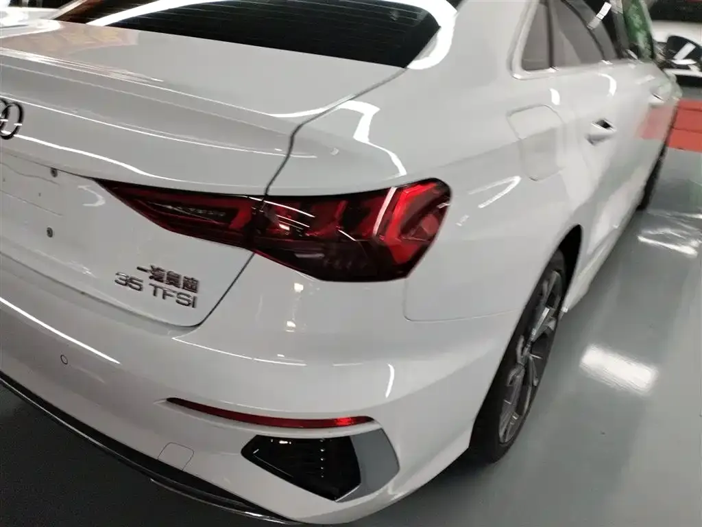 Audi A3 2023 из CN, фото 8
