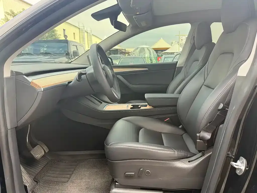 Tesla Model Y 2022 из CN, фото 8