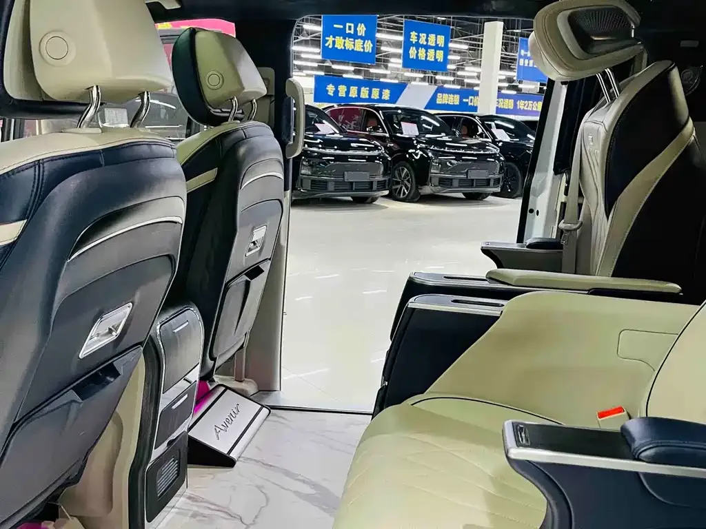 Buick GL8 2022 из CN, фото 8