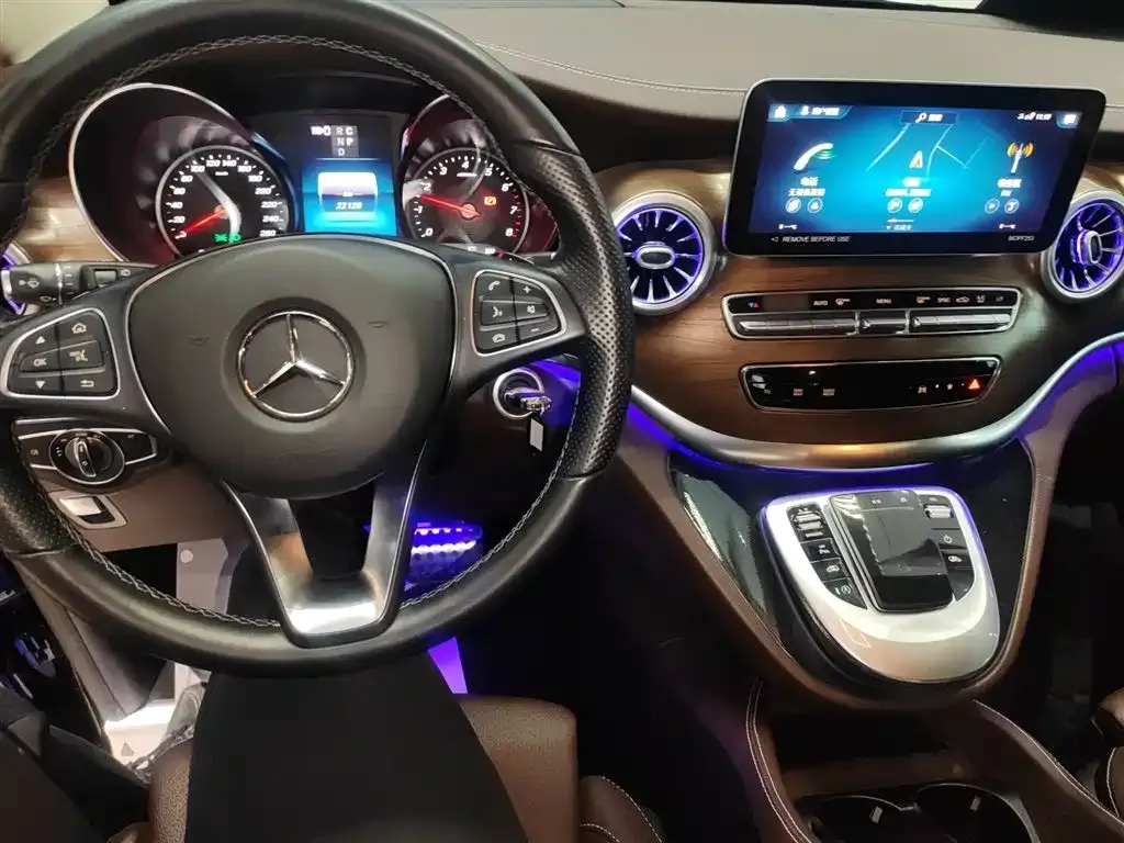 Mercedes-Benz V-Class 2024 из CN, фото 10