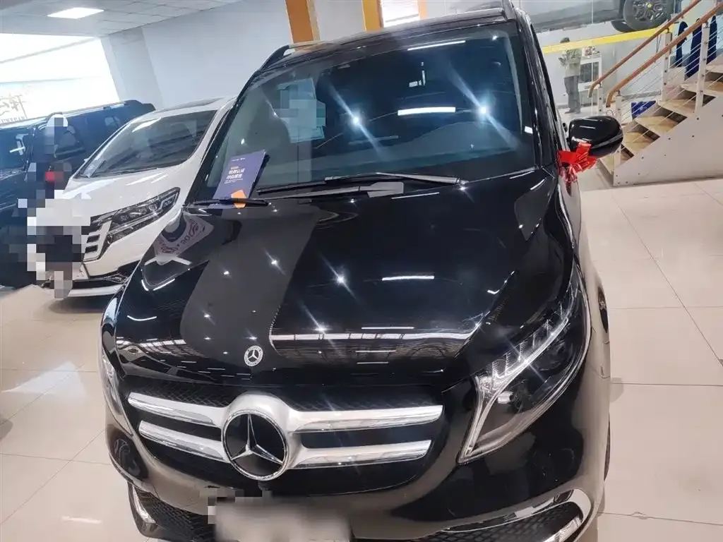 Mercedes-Benz V-Class 2024 из CN, фото 3
