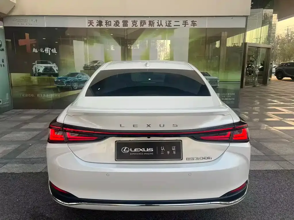 Lexus ES 2025 из CN, фото 4